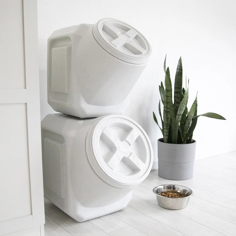 Airtight Dog Food Storage Container 40lb Capacity For Dogs
