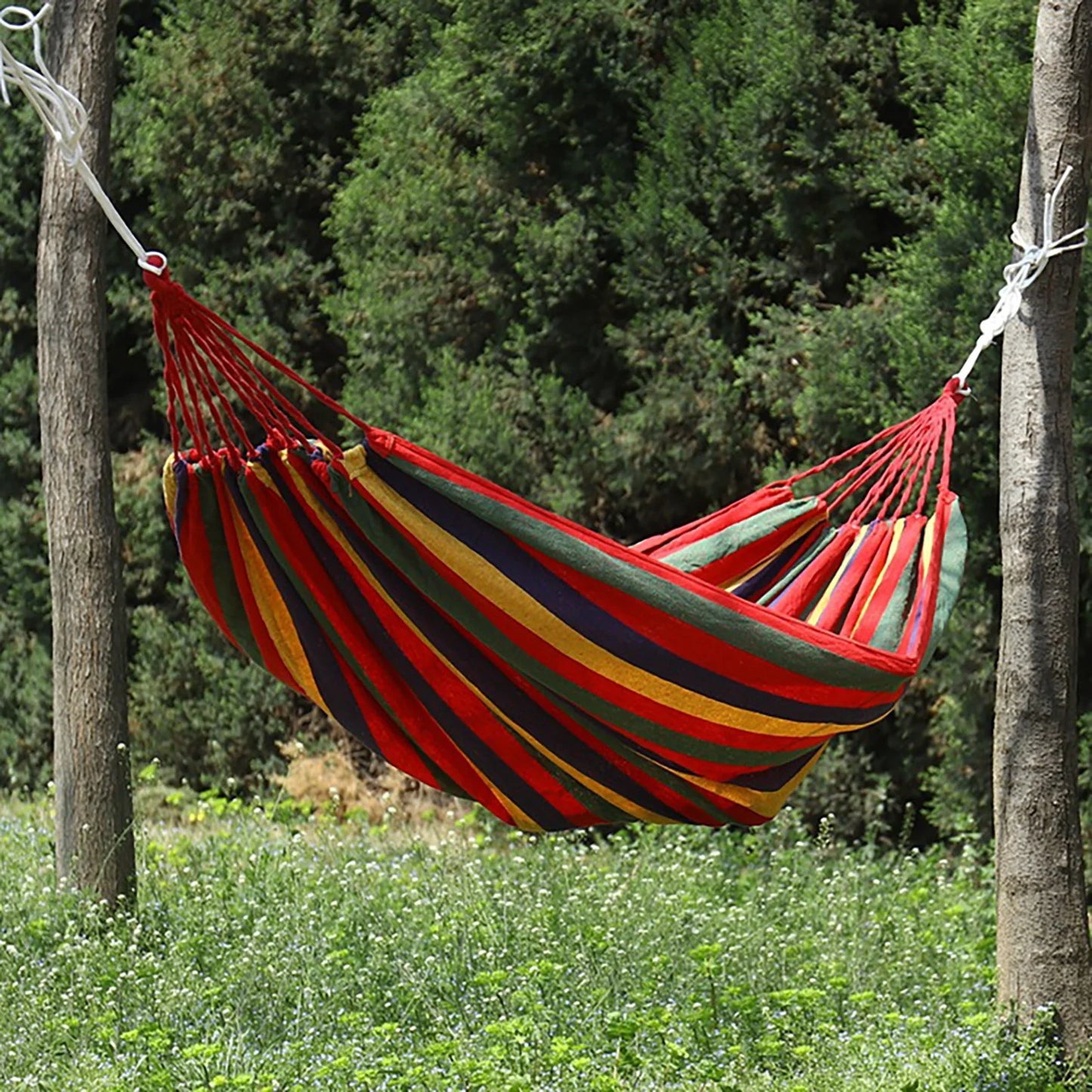 GardenRelax Comfortable Hammock for Ultimate Backyard Relaxation